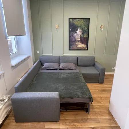 32 Airport * ヴィリニュス